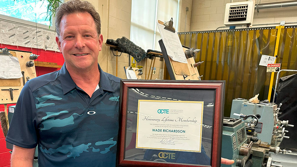 Head of the class: Richardson wins OCTE award