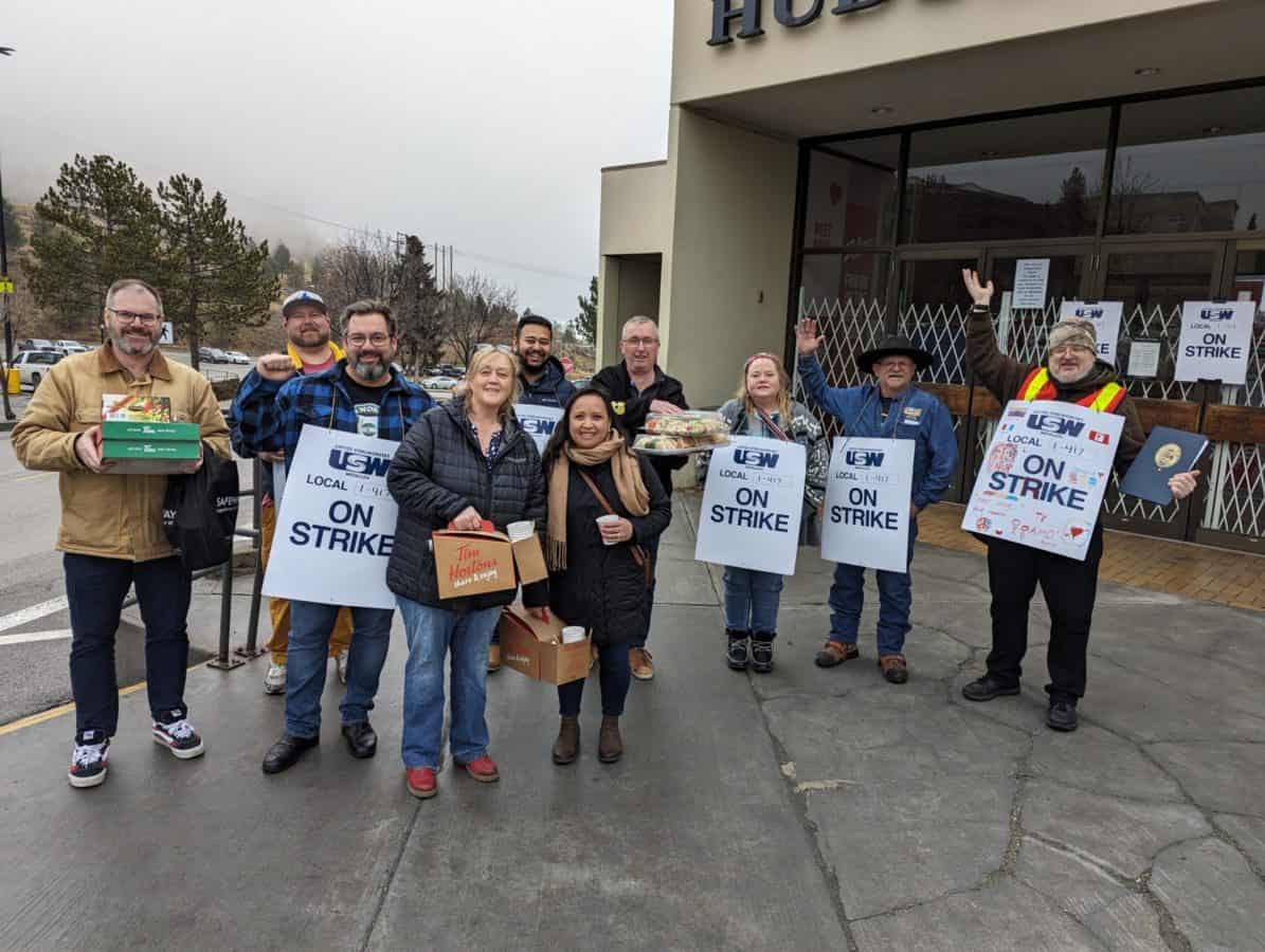 Lunch for the Striking Hudson’s Bay Workers – Electrical Workers Local 993