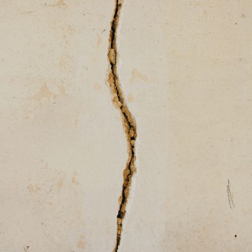 Crack in wall