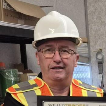 jim white hard hat
